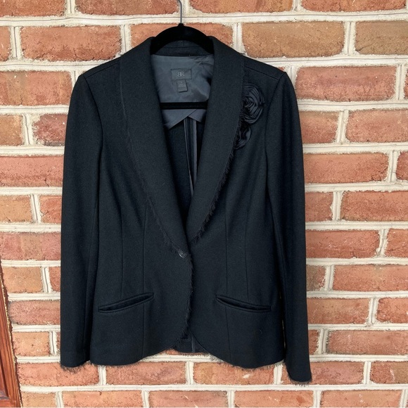 Banana Republic sculpted tailored wool blazer with roses and fringe size: small - Picture 5 of 16
